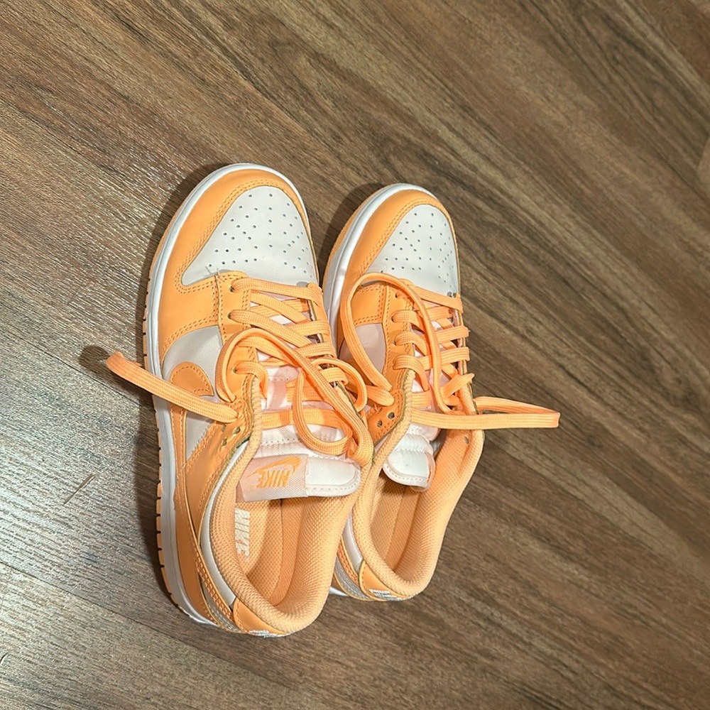 Orange Nike dunks!!